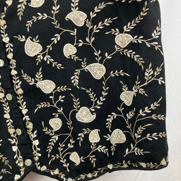 Vintage Womens 26 Black & Gold Floral Embroidered Vest Boho Chic Cottage Folk - Picture 8 of 10